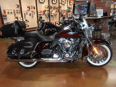 2011 Harley-Davidson Road King® Classic in Mauston, Wisconsin - Photo 1