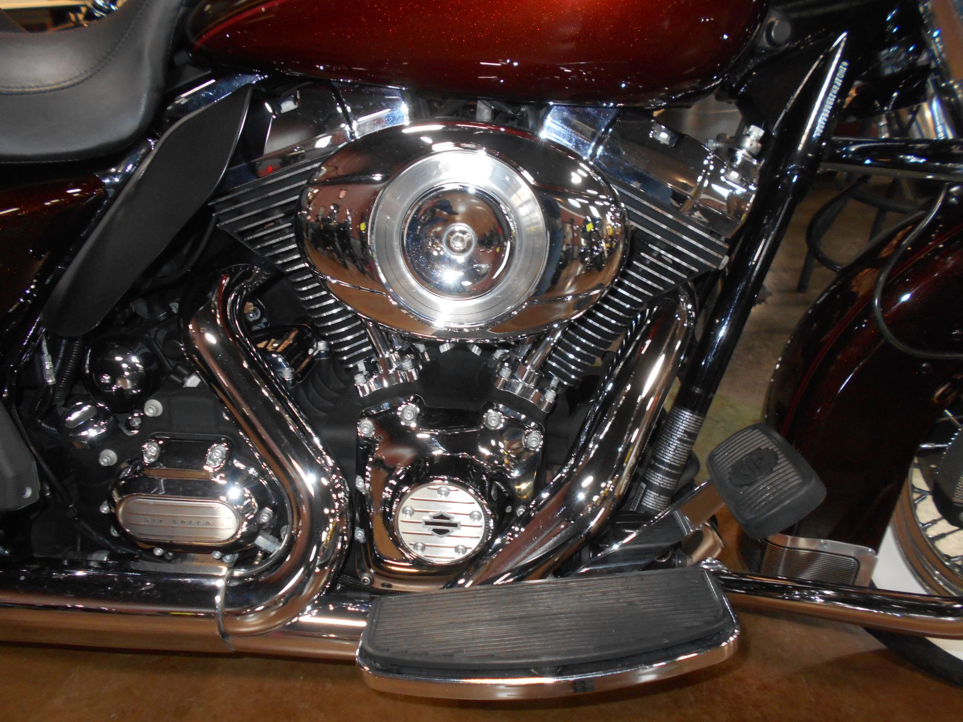 2011 Harley-Davidson Road King® Classic in Mauston, Wisconsin - Photo 5