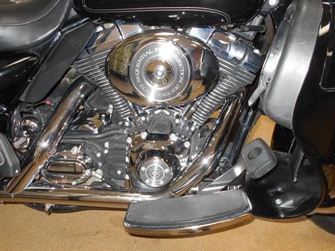 2006 Harley-Davidson Ultra Classic® Electra Glide® in Mauston, Wisconsin - Photo 5