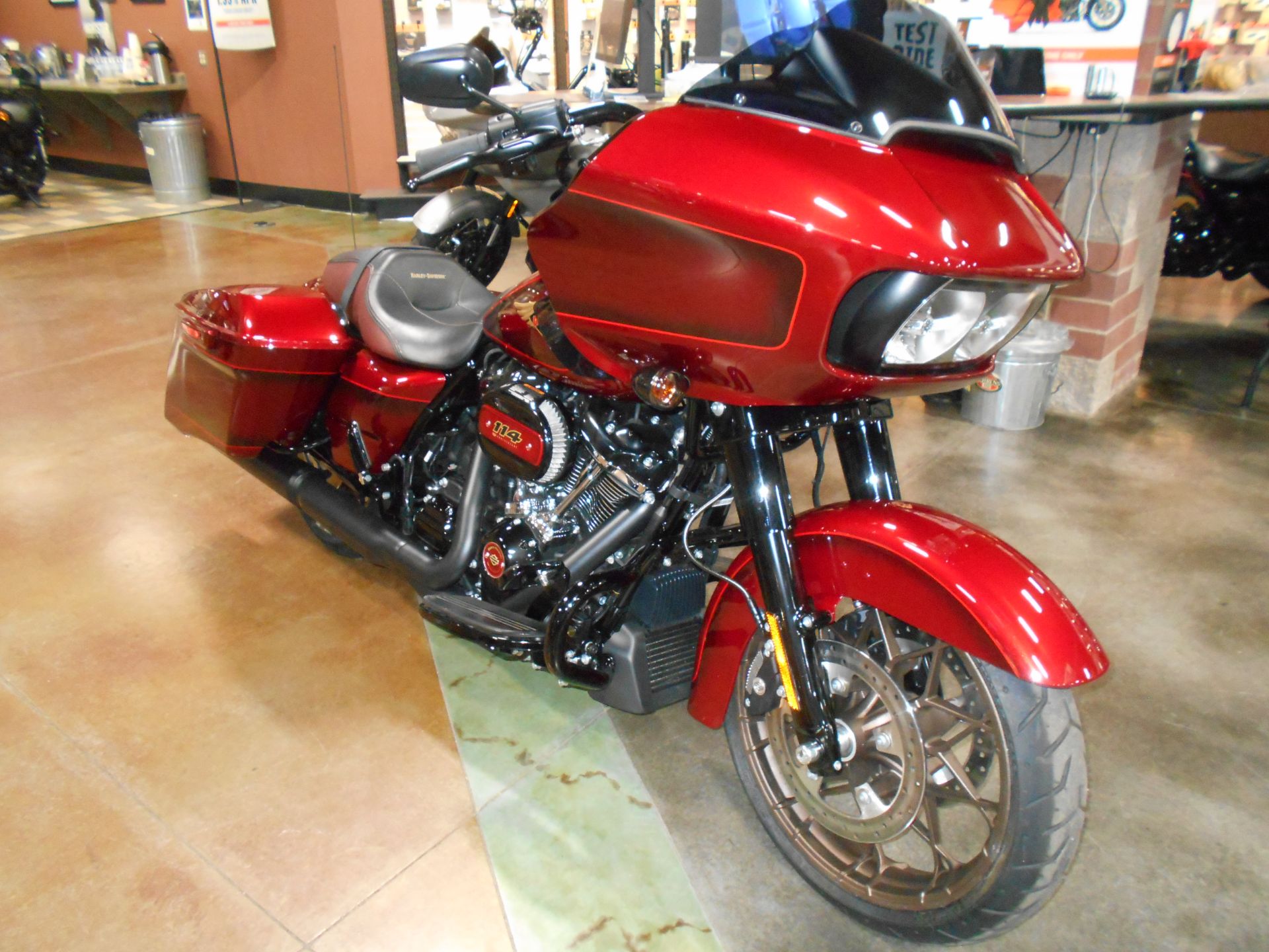 2023 Harley-Davidson Road Glide® Anniversary in Mauston, Wisconsin - Photo 4