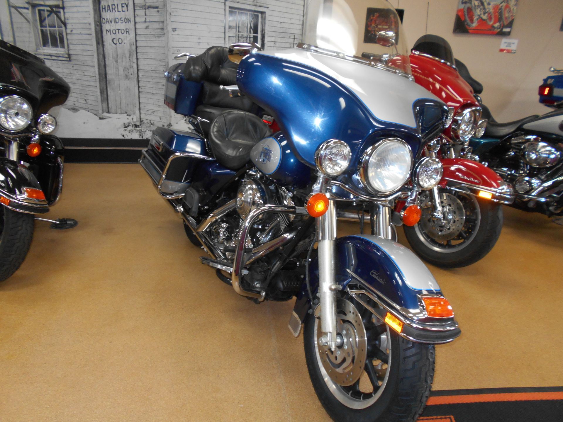 2000 Harley-Davidson FLHTC/FLHTCI Electra Glide® Classic in Mauston, Wisconsin - Photo 4