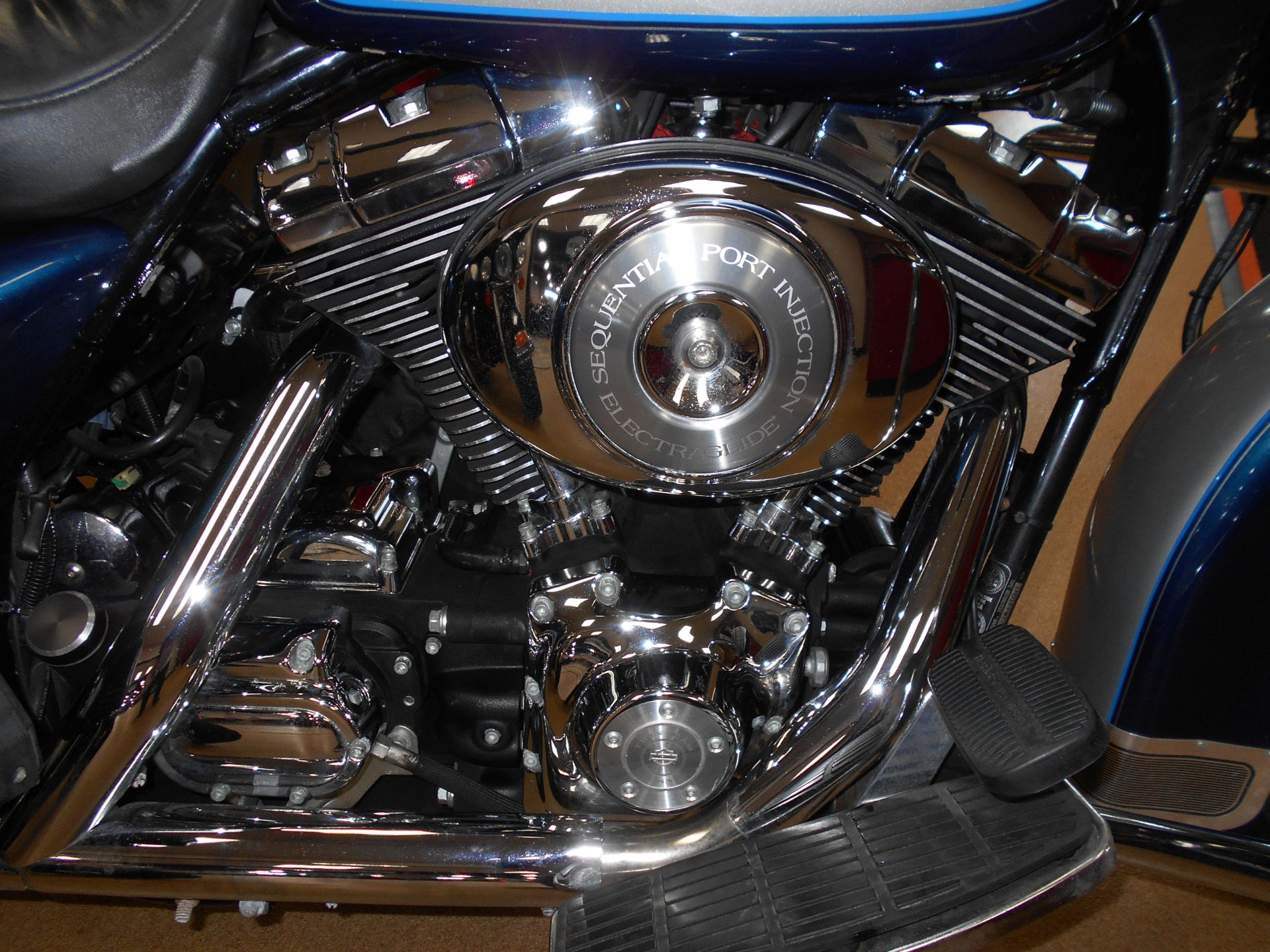 2000 Harley-Davidson FLHTC/FLHTCI Electra Glide® Classic in Mauston, Wisconsin - Photo 5