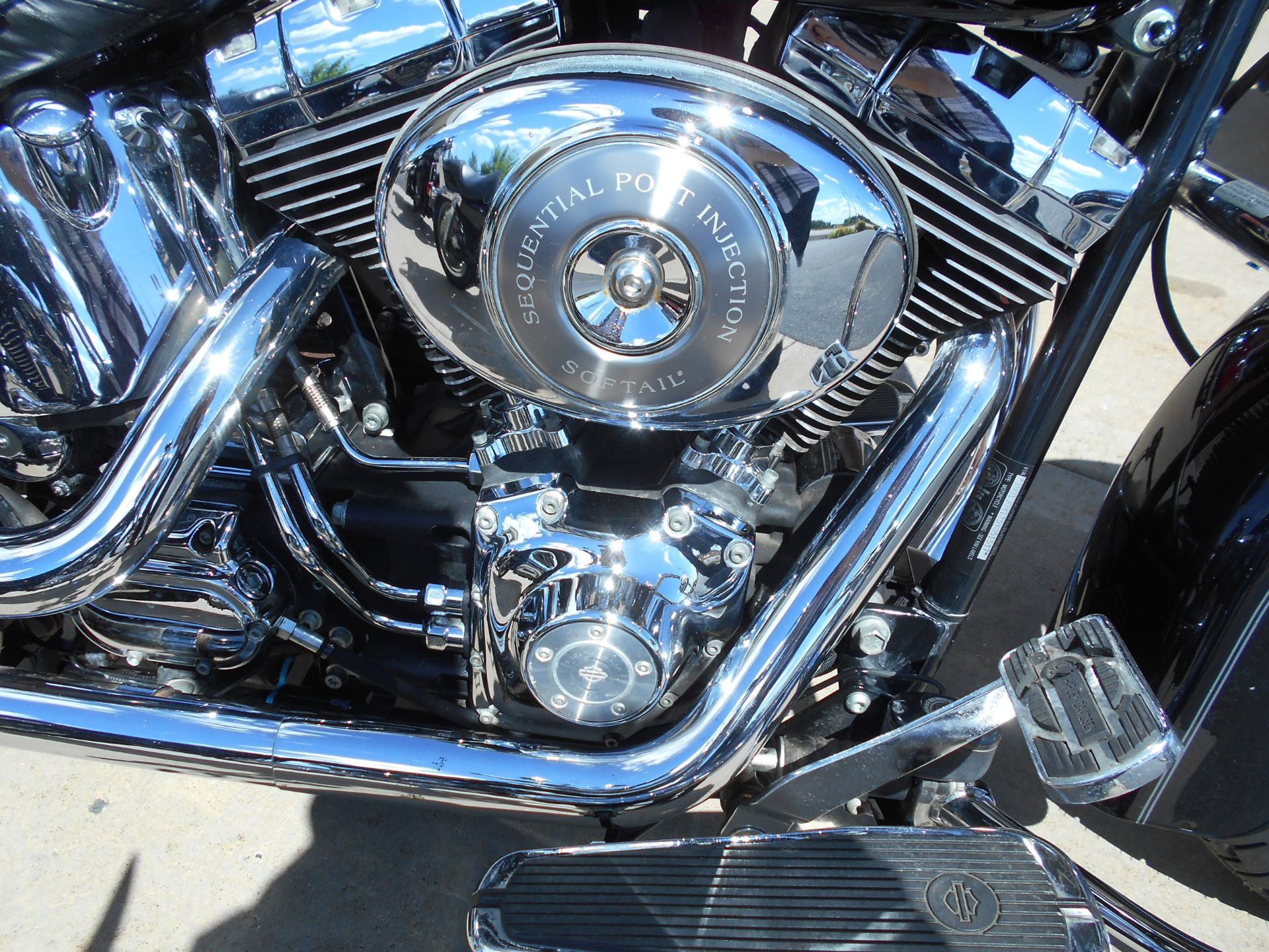 2005 Harley-Davidson FLSTN/FLSTNI Softail® Deluxe in Mauston, Wisconsin - Photo 5