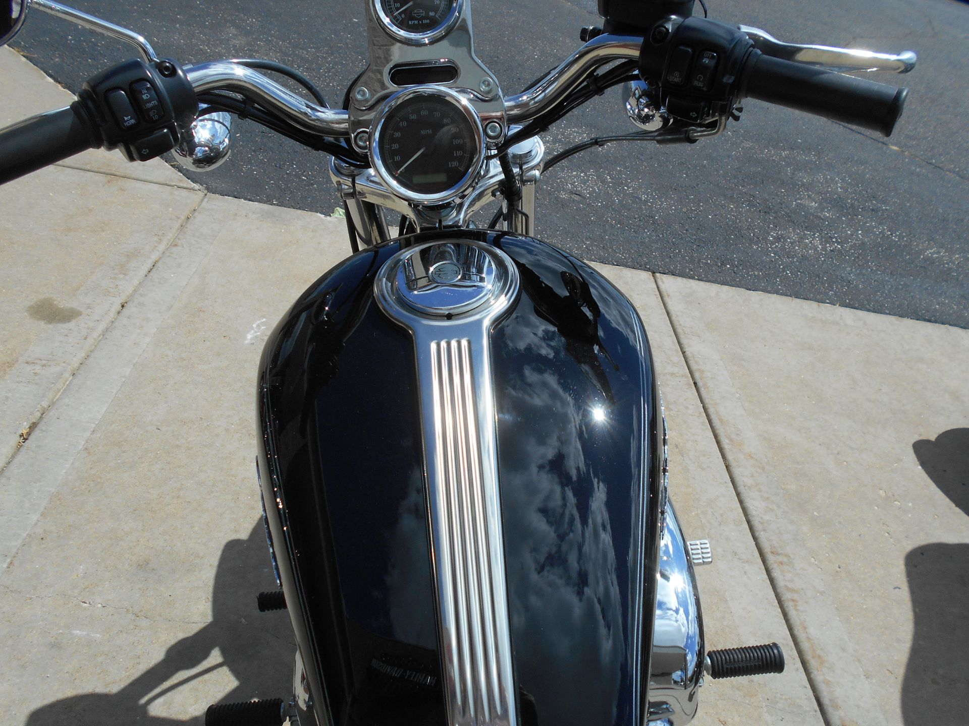 2004 Harley-Davidson Sportster® XL 1200 Custom in Mauston, Wisconsin - Photo 8