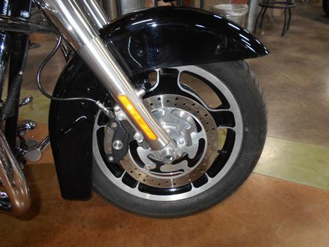 2009 Harley-Davidson Street Glide® in Mauston, Wisconsin - Photo 3