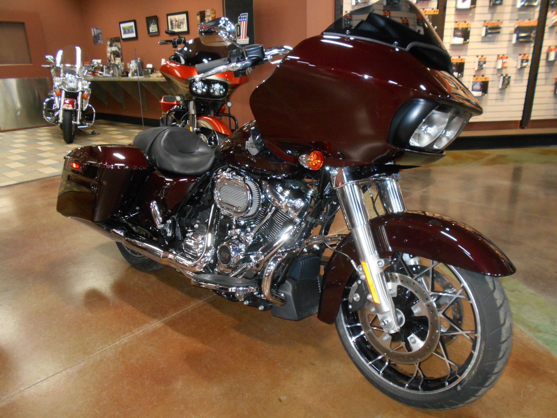 2021 Harley-Davidson Road Glide® Special in Mauston, Wisconsin - Photo 4