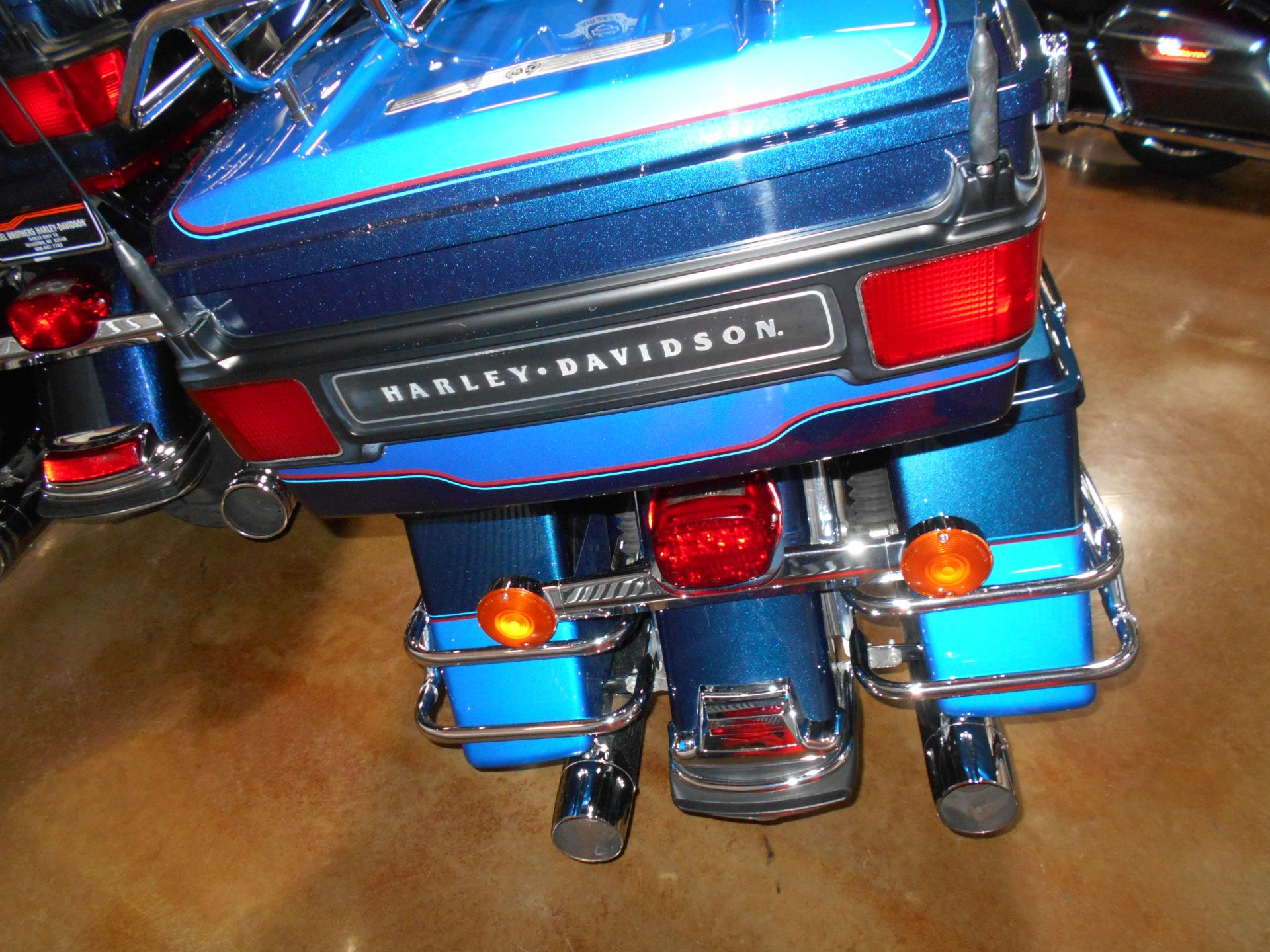 2004 Harley-Davidson FLHTCUI Ultra Classic® Electra Glide® in Mauston, Wisconsin - Photo 7