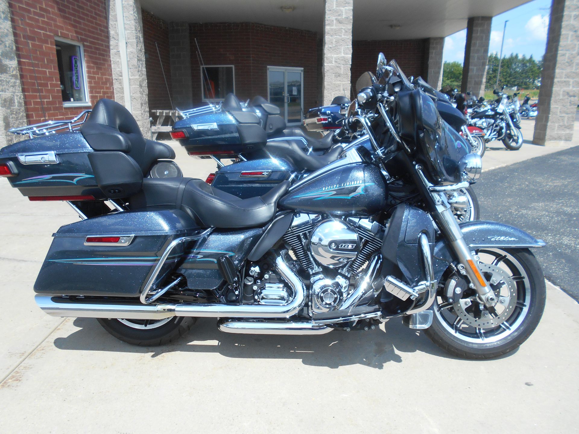 2015 Harley-Davidson Electra Glide® Ultra Classic® Low in Mauston, Wisconsin - Photo 1