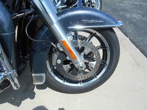 2015 Harley-Davidson Electra Glide® Ultra Classic® Low in Mauston, Wisconsin - Photo 3