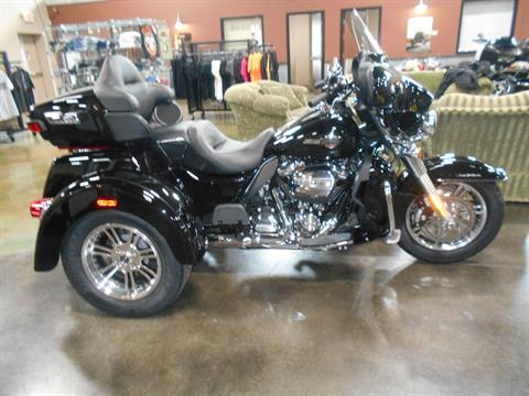 2023 Harley-Davidson Tri Glide® Ultra in Mauston, Wisconsin - Photo 1