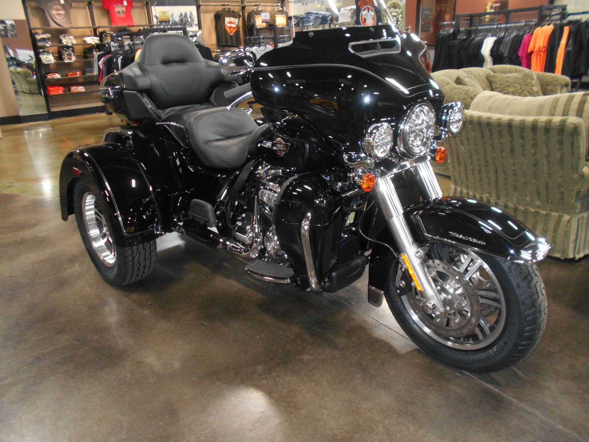 2023 Harley-Davidson Tri Glide® Ultra in Mauston, Wisconsin - Photo 4