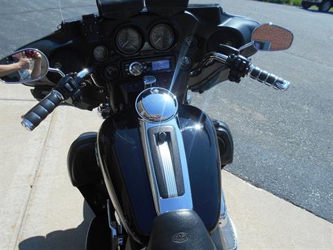 2011 Harley-Davidson Ultra Classic® Electra Glide® in Mauston, Wisconsin - Photo 8