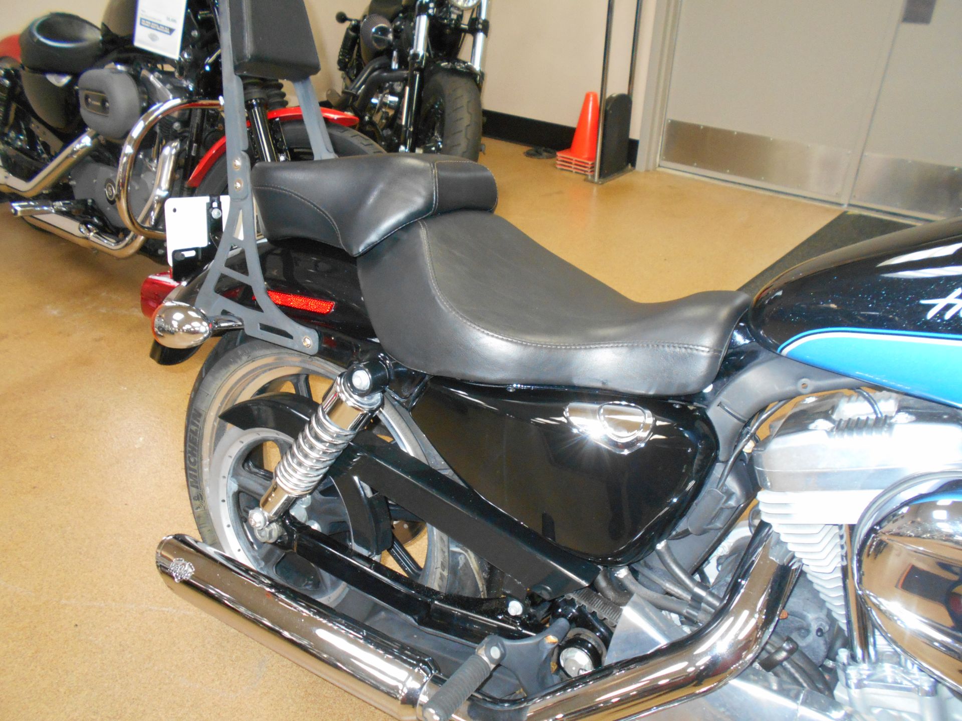 2012 Harley-Davidson Sportster® 883 SuperLow® in Mauston, Wisconsin - Photo 6