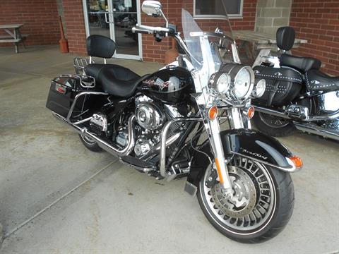 2013 Harley-Davidson Road King® in Mauston, Wisconsin - Photo 4