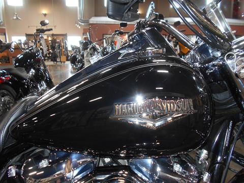 2017 Harley-Davidson Road King® in Mauston, Wisconsin - Photo 3
