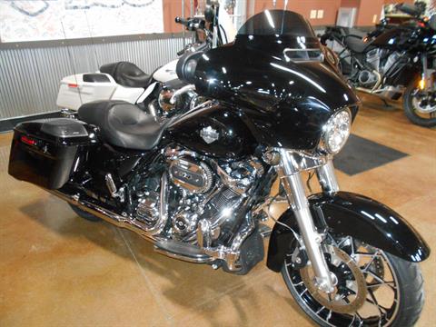 2021 Harley-Davidson Street Glide® Special in Mauston, Wisconsin - Photo 4