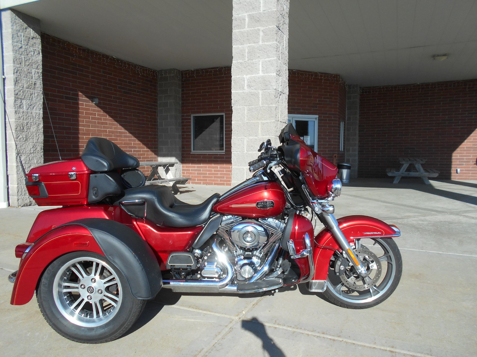 2013 Harley-Davidson Tri Glide® Ultra Classic® in Mauston, Wisconsin - Photo 1