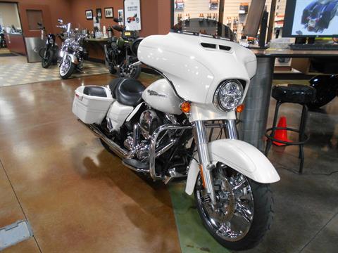 2015 Harley-Davidson Street Glide® Special in Mauston, Wisconsin - Photo 4