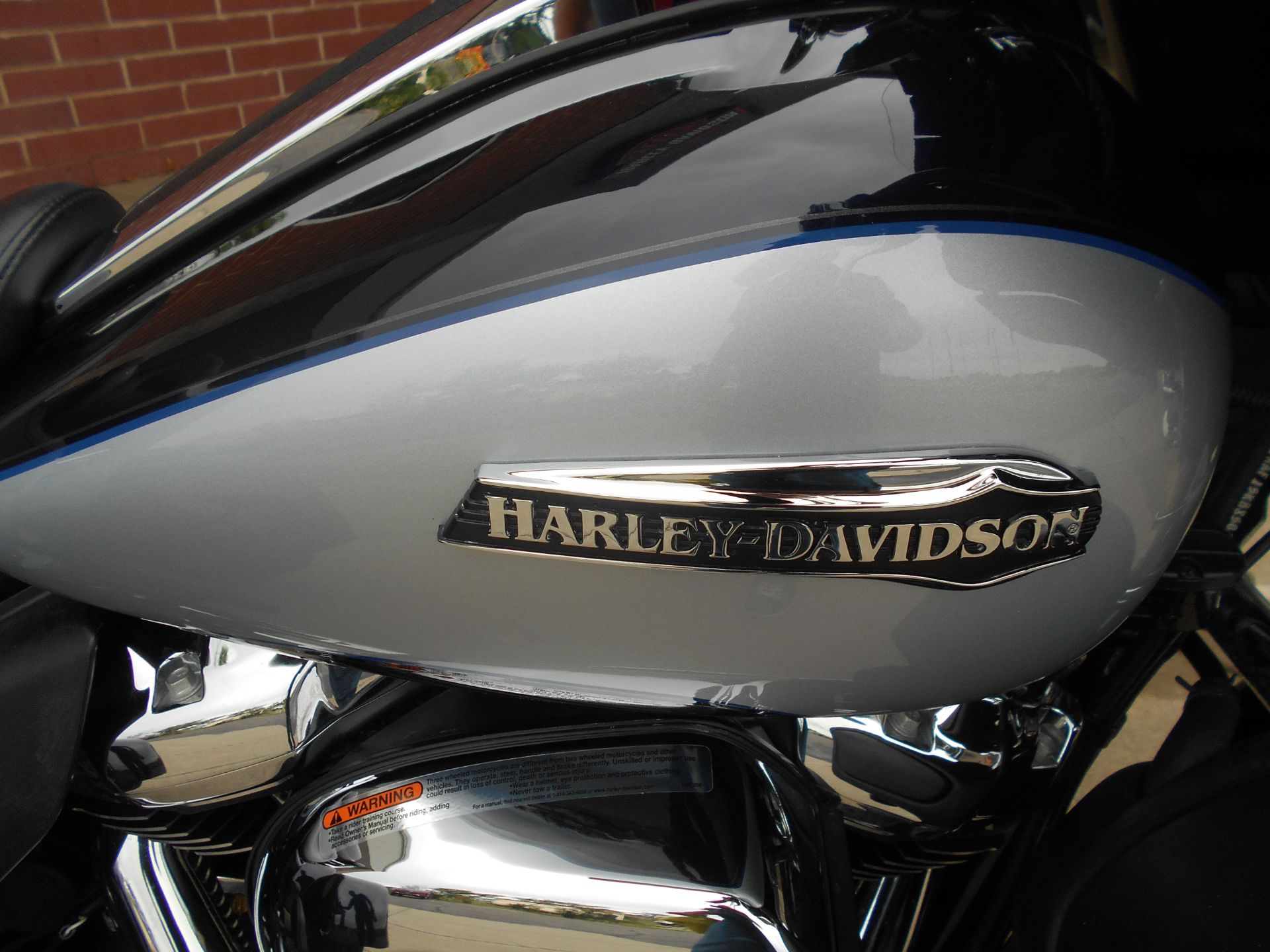2019 Harley-Davidson Tri Glide® Ultra in Mauston, Wisconsin - Photo 2