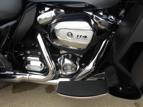 2019 Harley-Davidson Tri Glide® Ultra in Mauston, Wisconsin - Photo 5