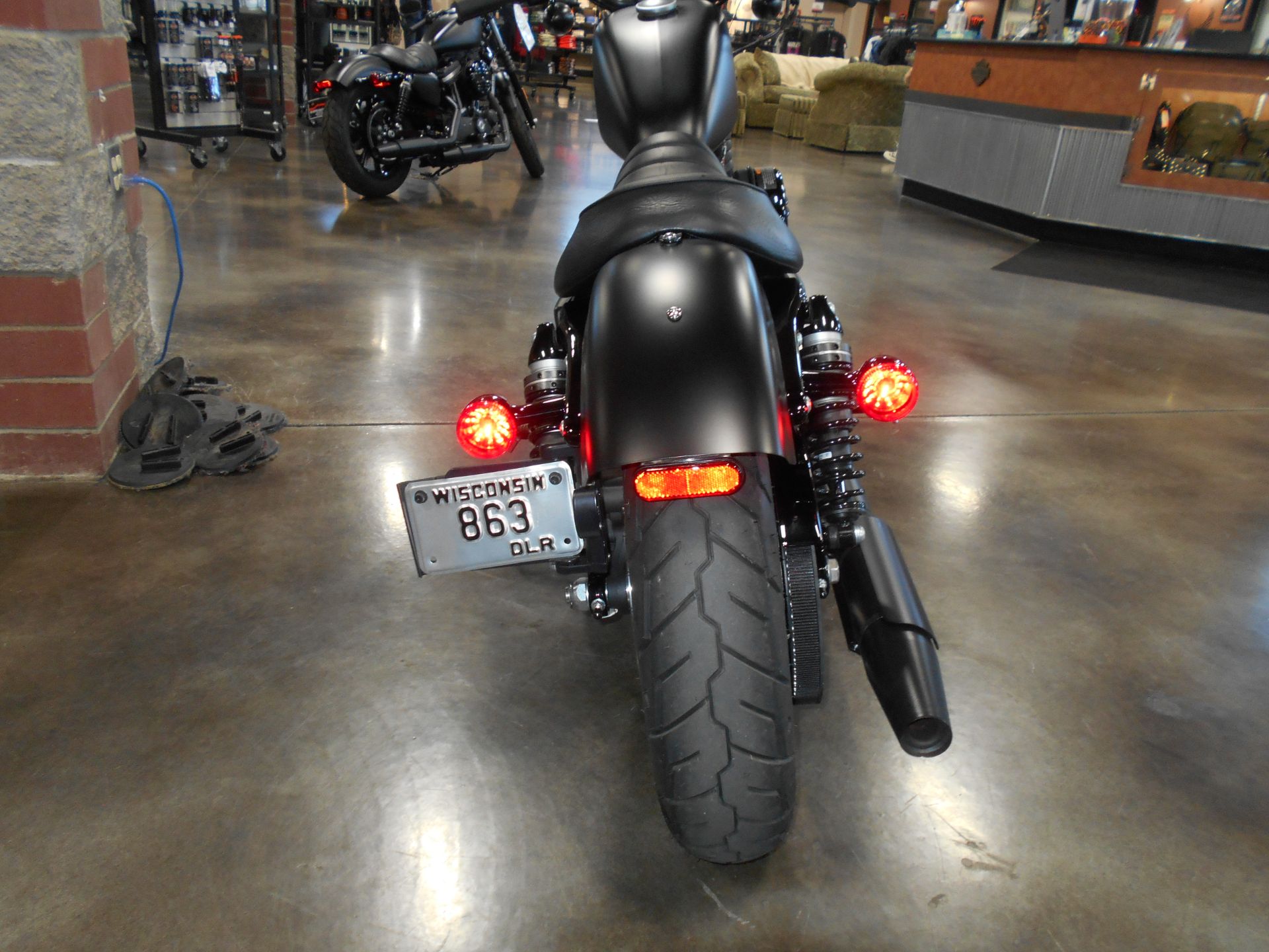 2021 Harley-Davidson Iron 883™ in Mauston, Wisconsin - Photo 6