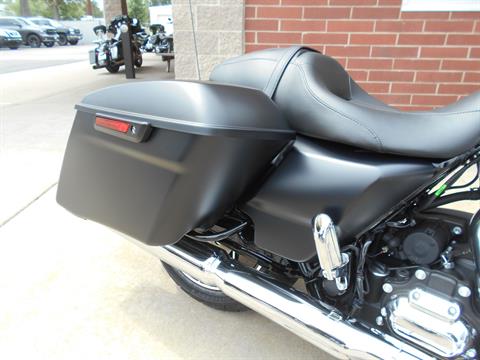 2022 Harley-Davidson Road Glide® Special in Mauston, Wisconsin - Photo 6