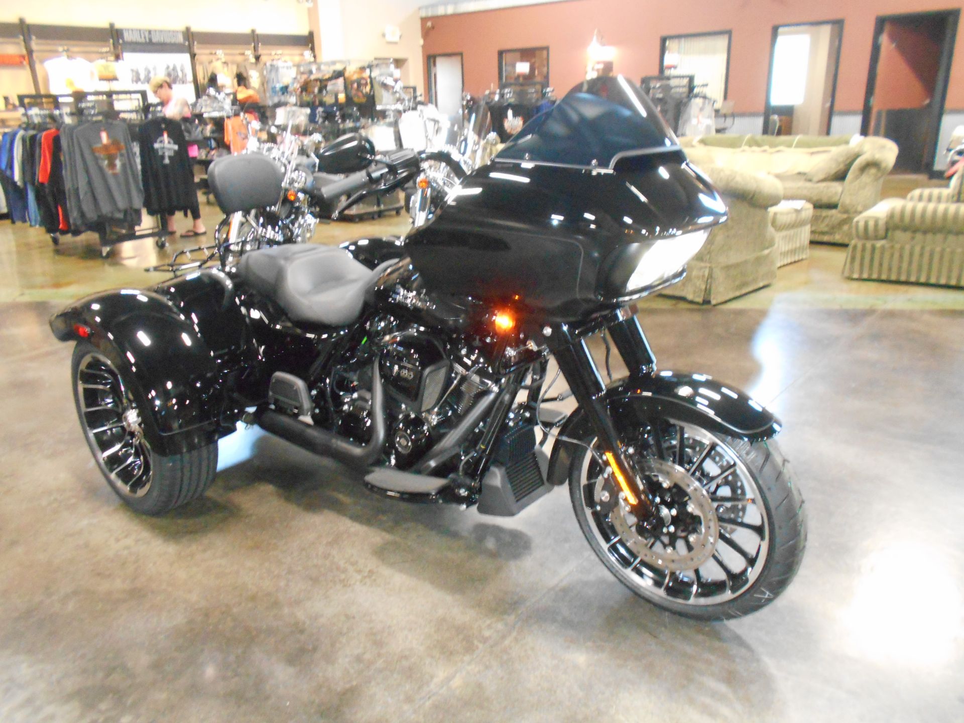 2024 Harley-Davidson Road Glide® 3 in Mauston, Wisconsin - Photo 4