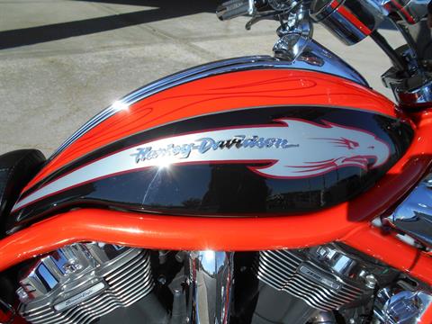2006 Harley-Davidson CVO™ Screamin' Eagle® V-Rod® in Mauston, Wisconsin - Photo 2