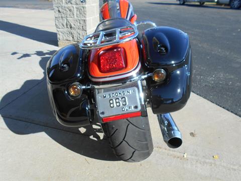 2006 Harley-Davidson CVO™ Screamin' Eagle® V-Rod® in Mauston, Wisconsin - Photo 7