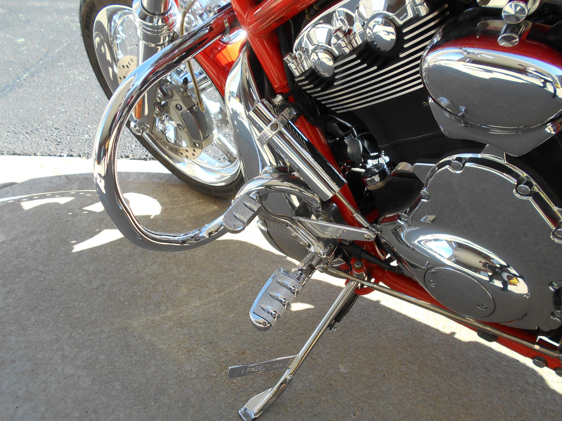 2006 Harley-Davidson CVO™ Screamin' Eagle® V-Rod® in Mauston, Wisconsin - Photo 9