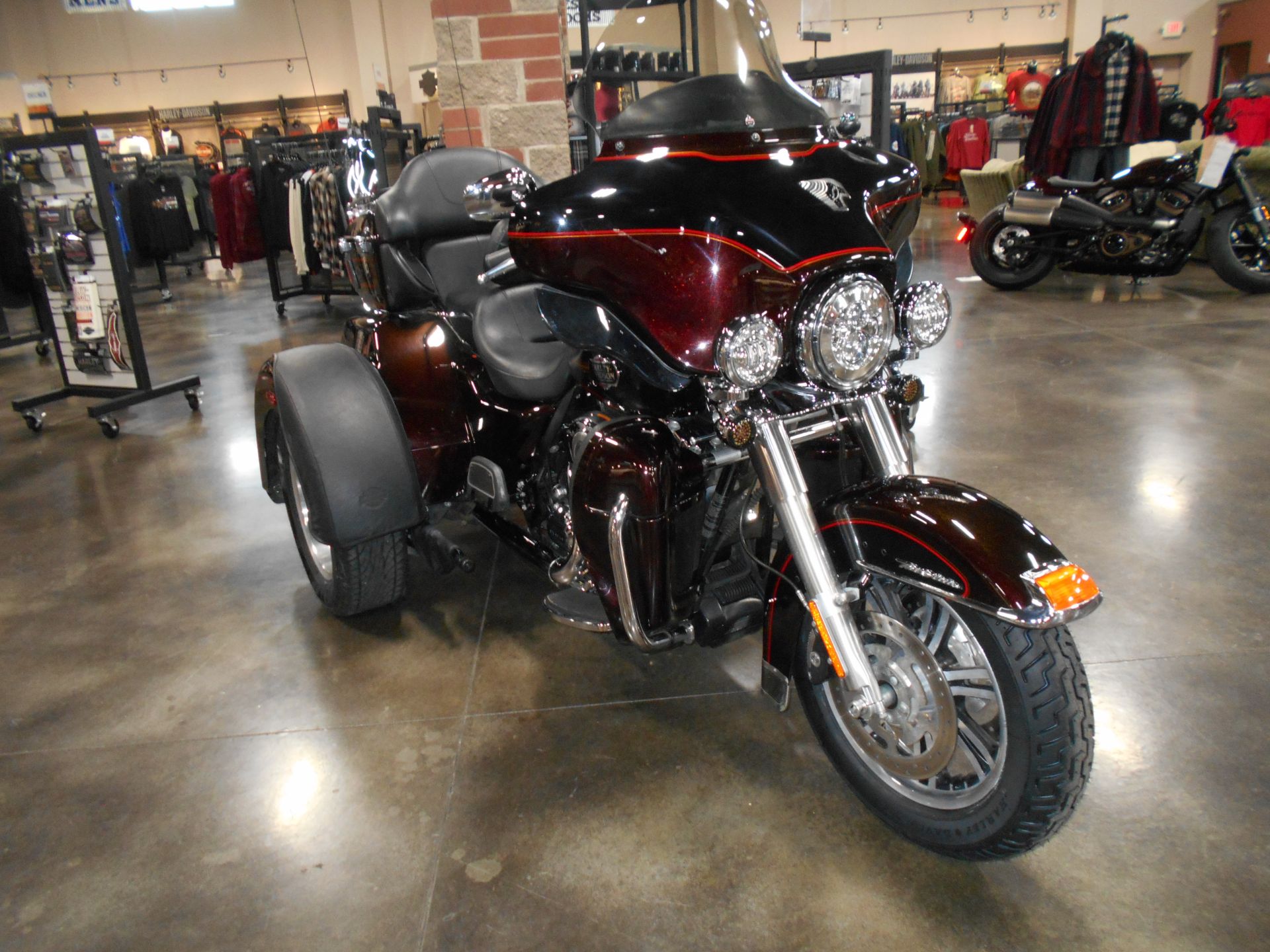 2011 Harley-Davidson Tri Glide® Ultra Classic® in Mauston, Wisconsin - Photo 3