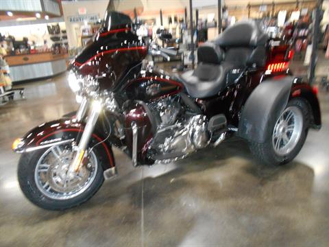2011 Harley-Davidson Tri Glide® Ultra Classic® in Mauston, Wisconsin - Photo 8