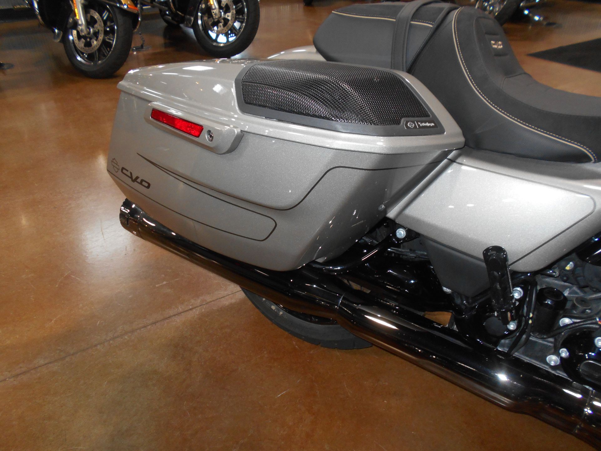 2023 Harley-Davidson CVO™ Street Glide® in Mauston, Wisconsin - Photo 6