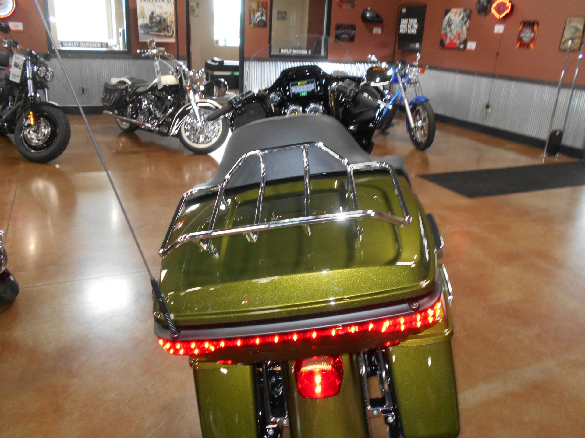 2022 Harley-Davidson Road Glide® Limited in Mauston, Wisconsin - Photo 8