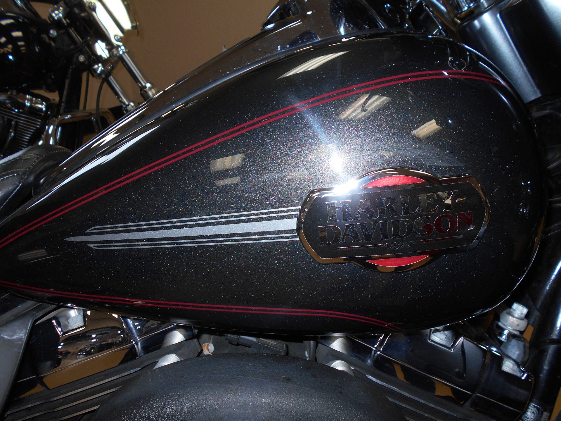 2009 Harley-Davidson Ultra Classic® Electra Glide® in Mauston, Wisconsin - Photo 2