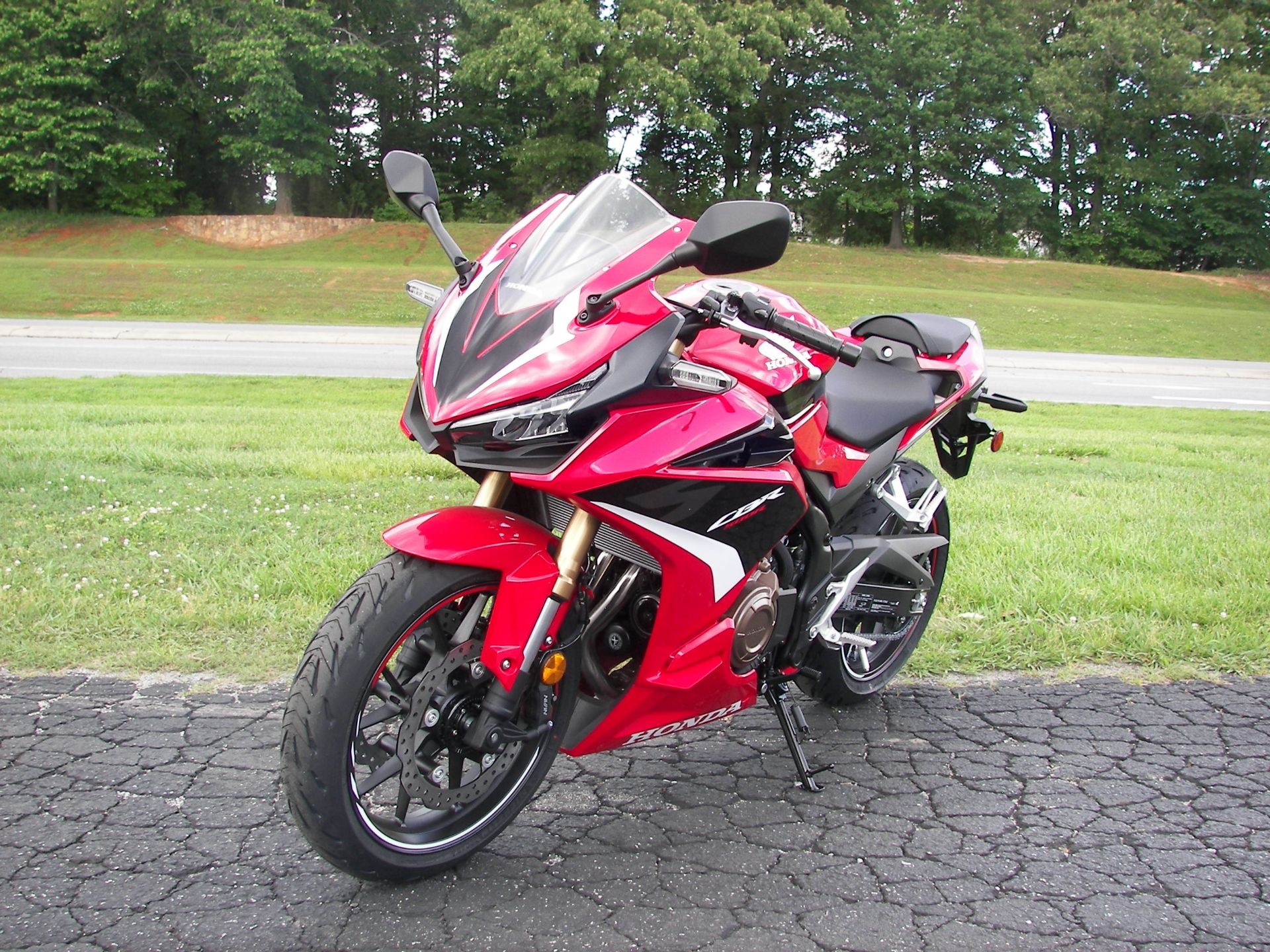 2023 Honda CBR500R ABS in Shelby, North Carolina - Photo 4