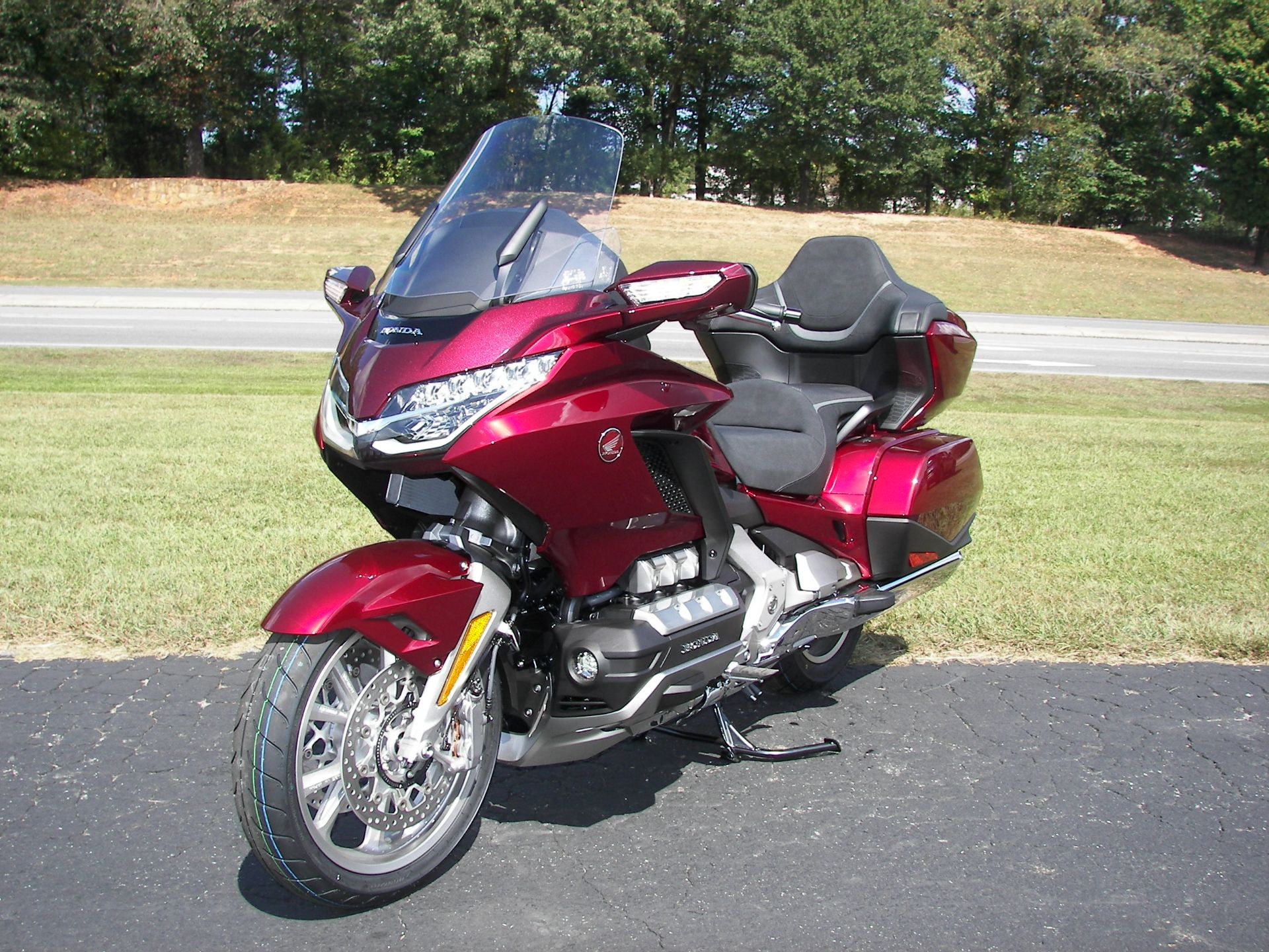 2023 Honda Gold Wing Tour in Shelby, North Carolina - Photo 4