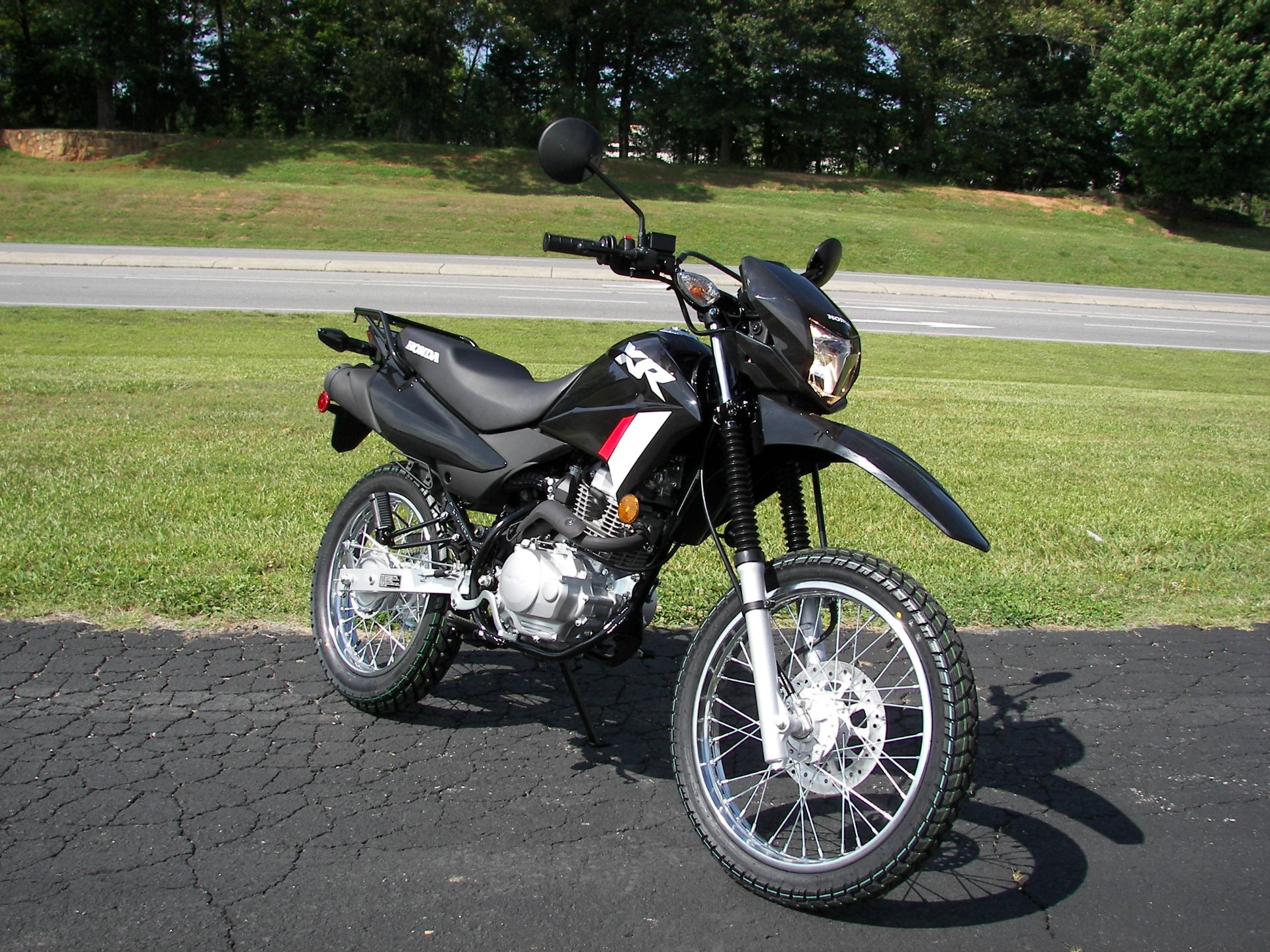 2023 Honda XR150L in Shelby, North Carolina - Photo 7