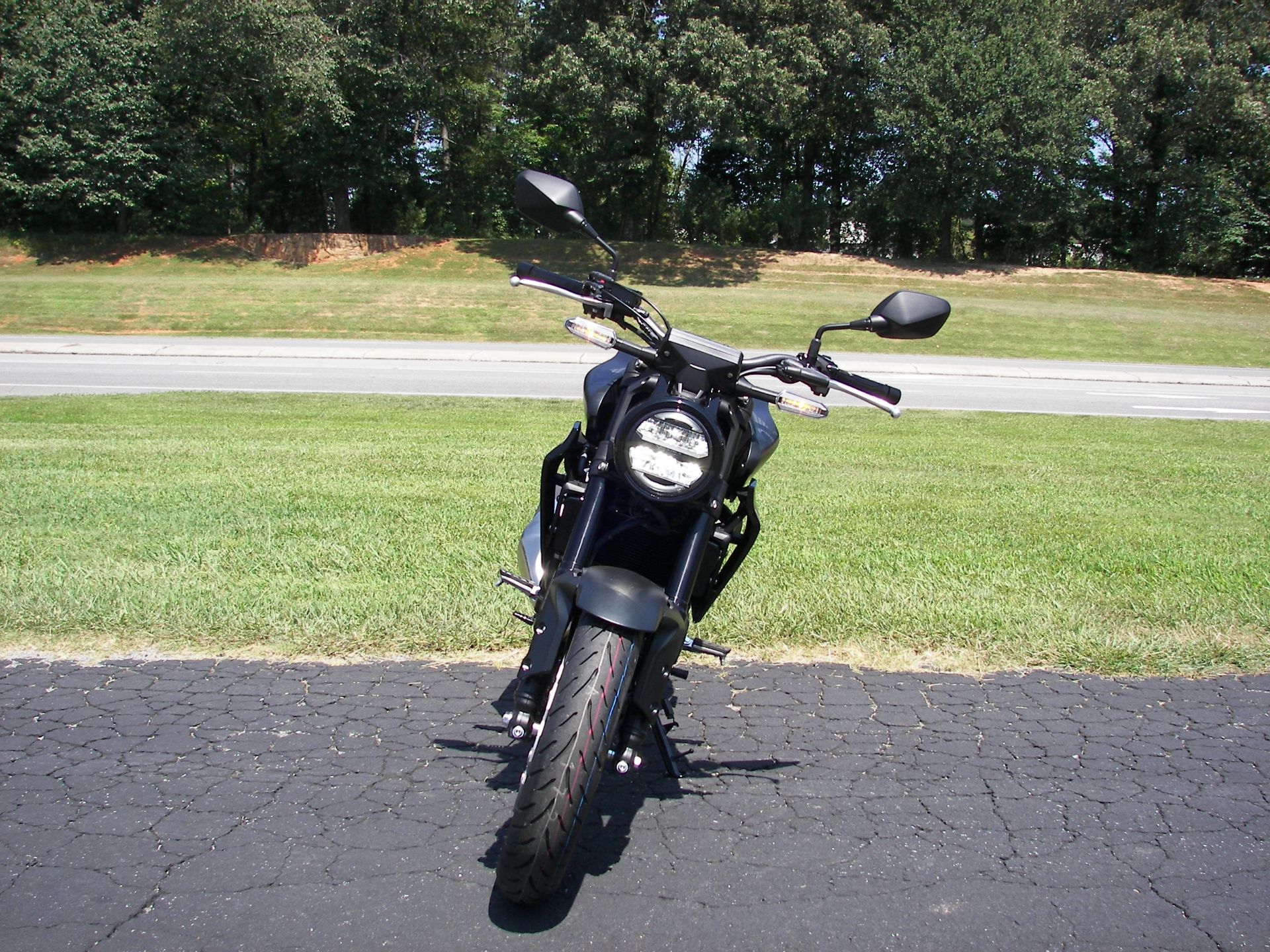2024 Honda CB300R ABS in Shelby, North Carolina - Photo 5