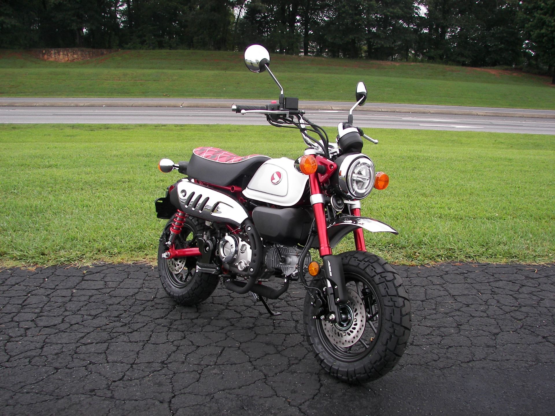 2023 Honda Monkey ABS in Shelby, North Carolina - Photo 3