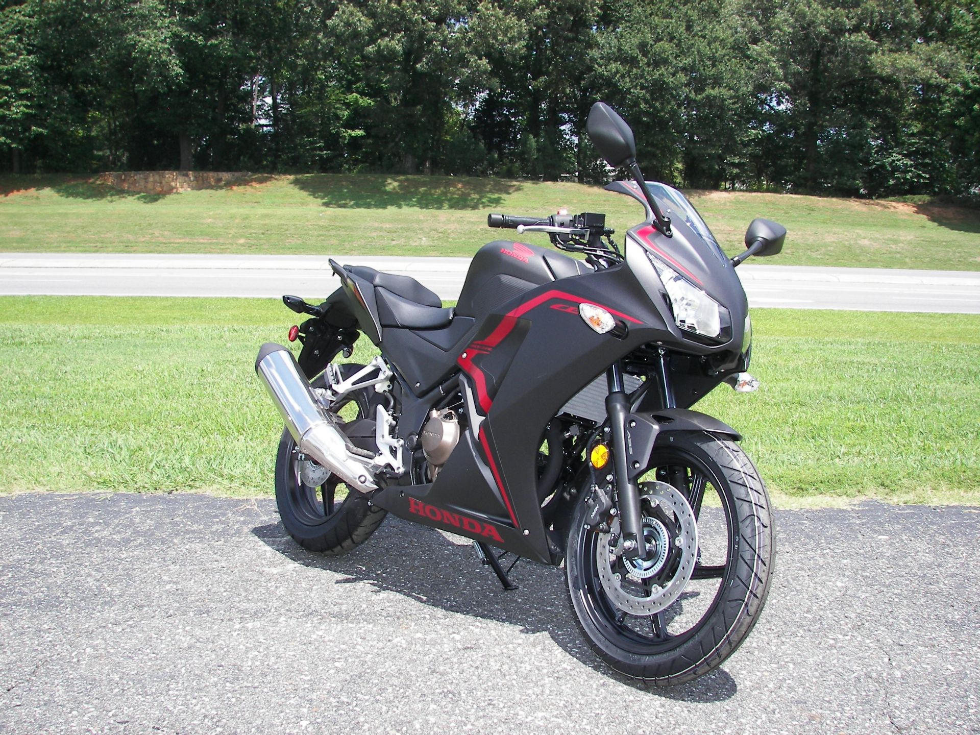 2021 Honda CBR300R ABS in Shelby, North Carolina - Photo 3