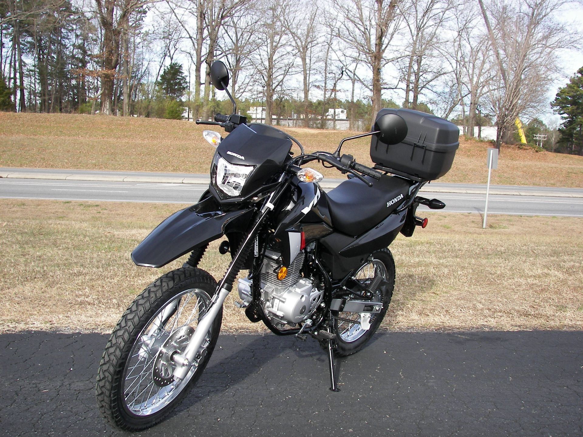 2024 Honda XR150L in Shelby, North Carolina - Photo 10