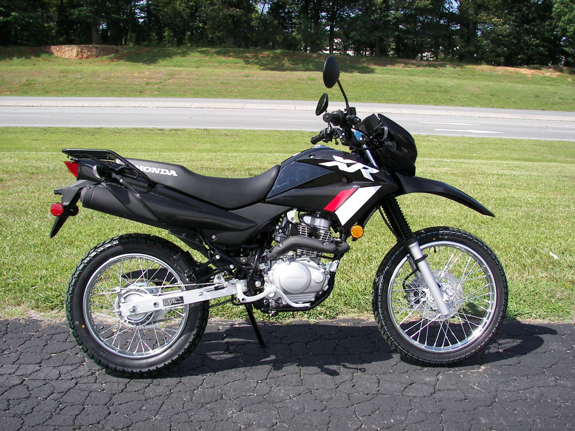 2024 Honda XR150L in Shelby, North Carolina - Photo 1