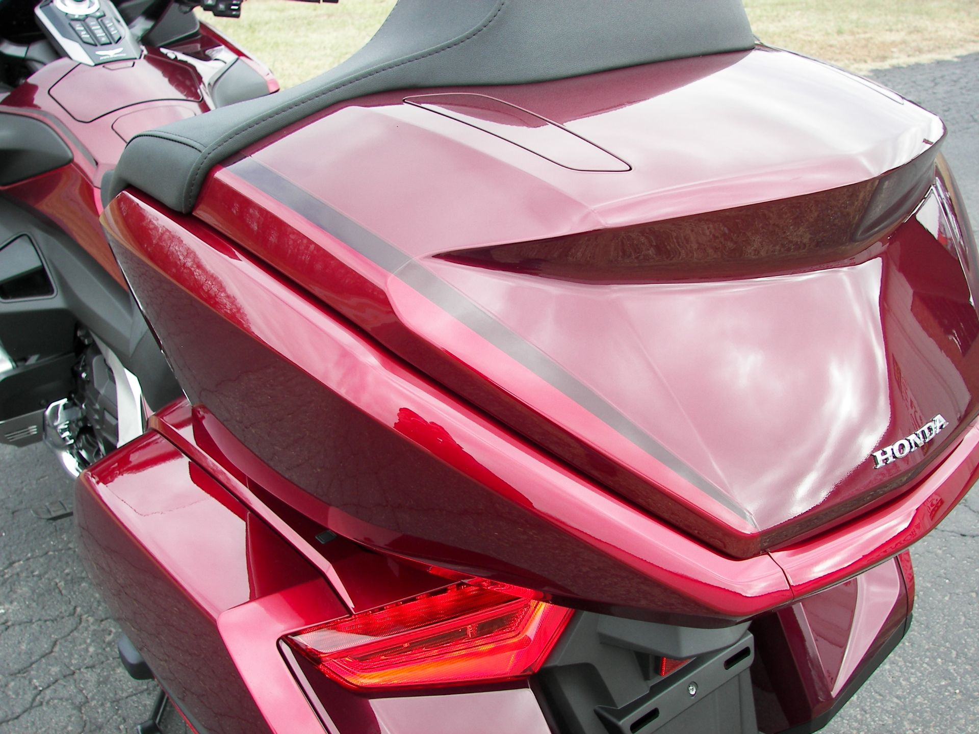 2023 Honda Gold Wing Tour Automatic DCT in Shelby, North Carolina - Photo 9