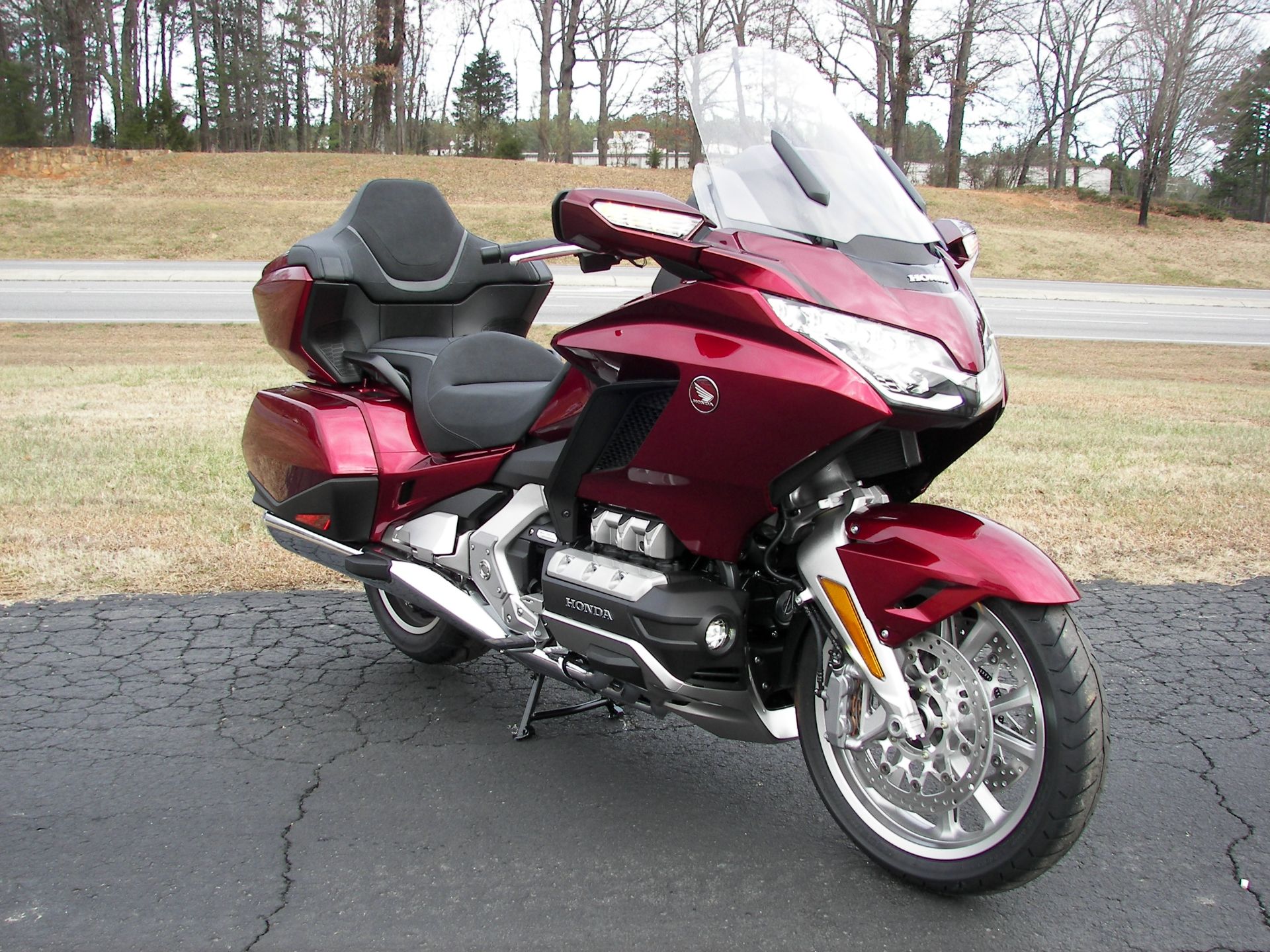 2023 Honda Gold Wing Tour Automatic DCT in Shelby, North Carolina - Photo 4