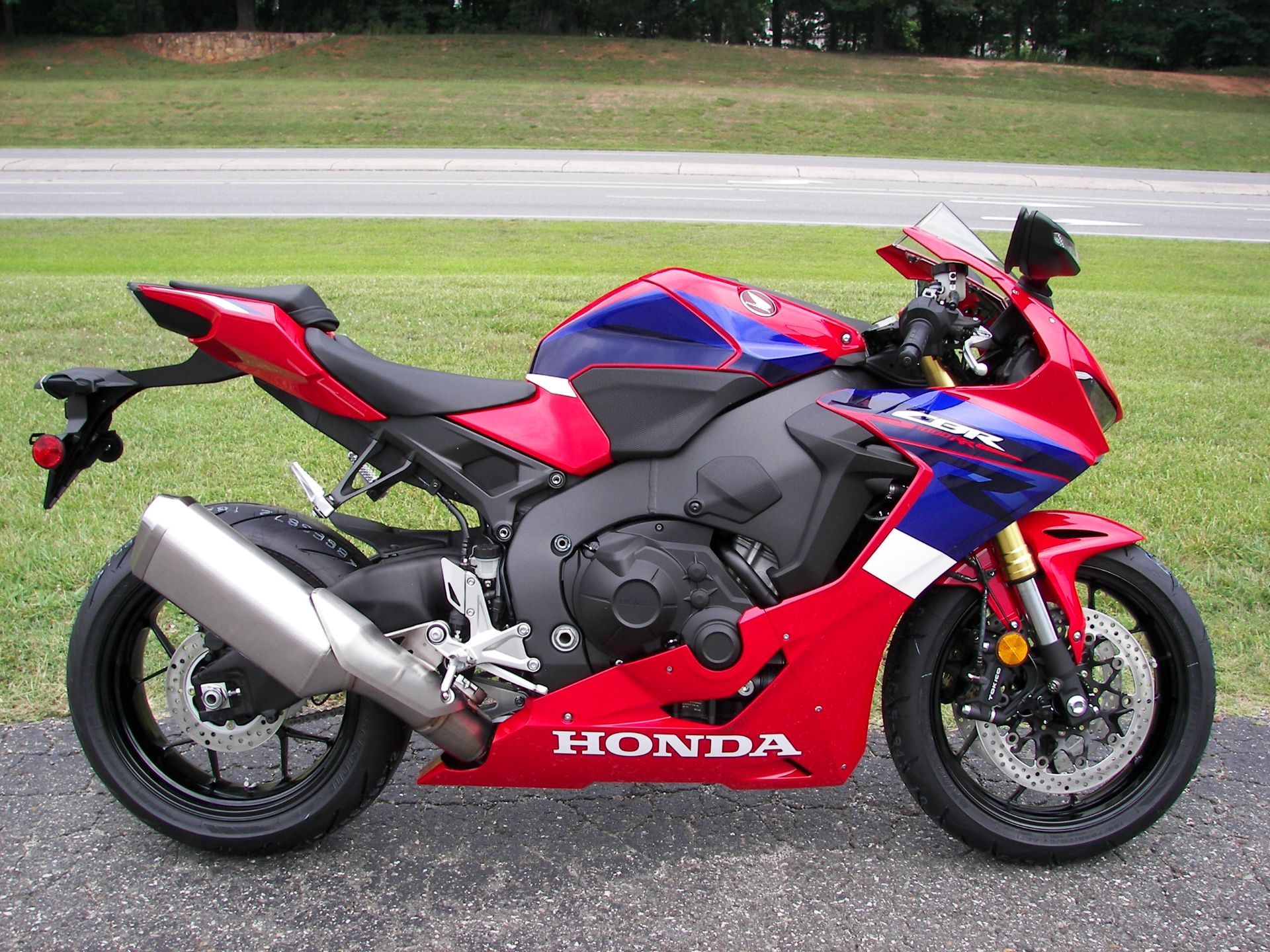 2023 Honda CBR1000RR ABS in Shelby, North Carolina - Photo 1