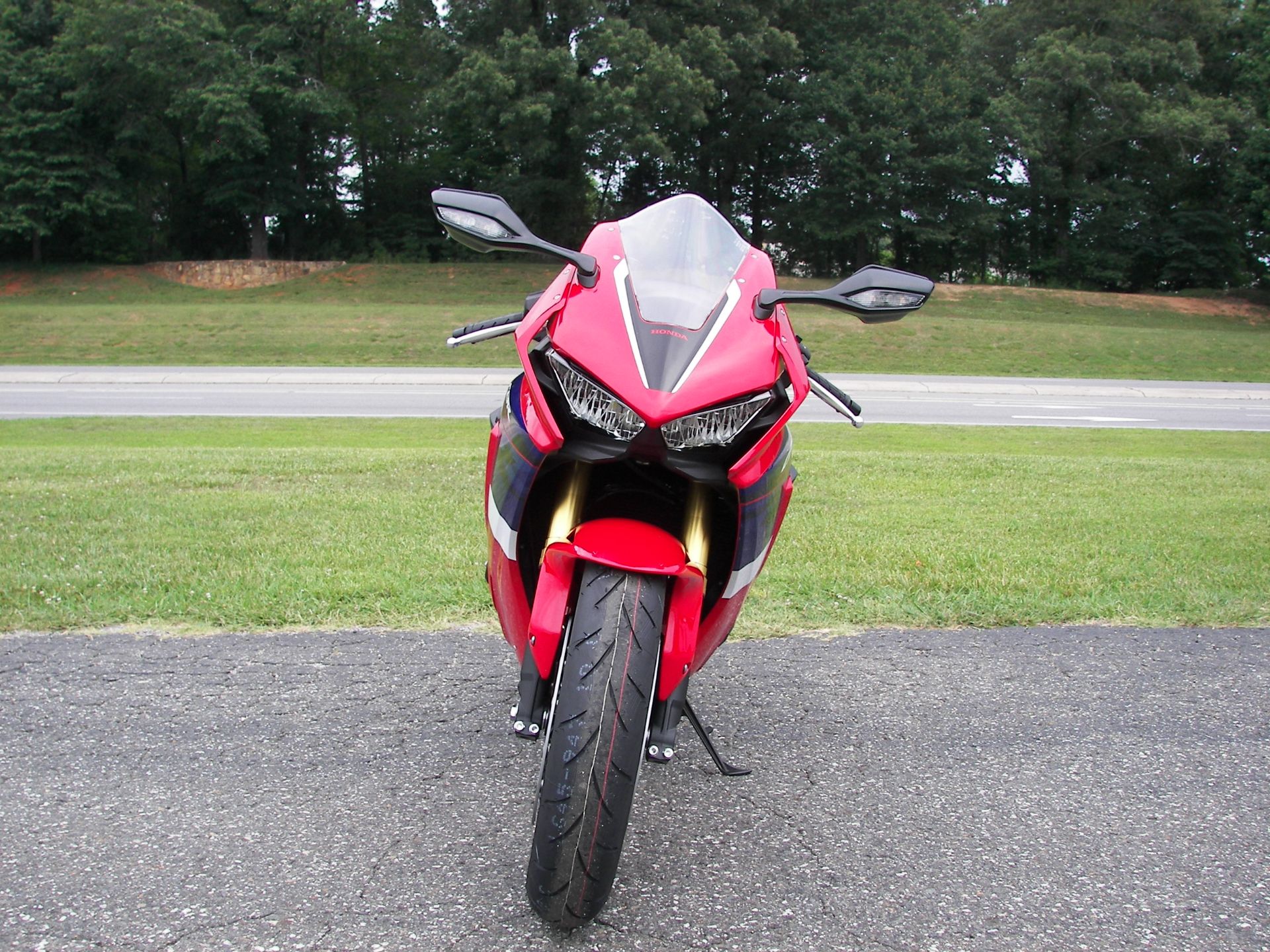 2023 Honda CBR1000RR ABS in Shelby, North Carolina - Photo 5