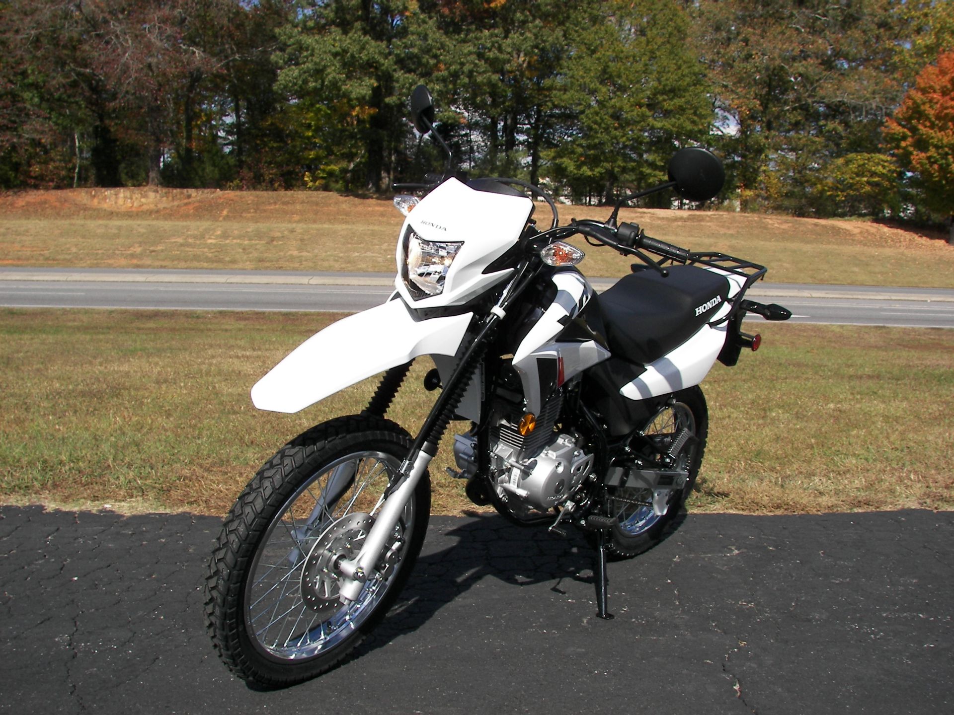 2023 Honda XR150L in Shelby, North Carolina - Photo 4