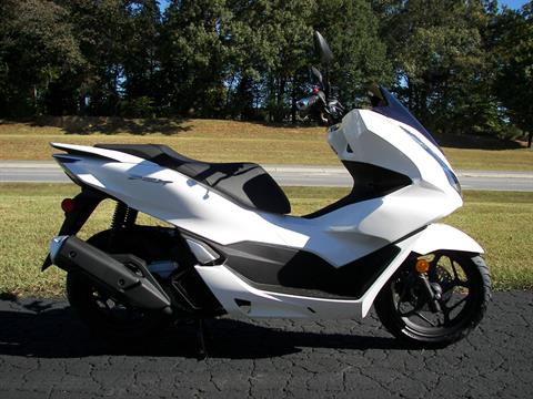 2022 Honda PCX150 ABS in Shelby, North Carolina - Photo 1