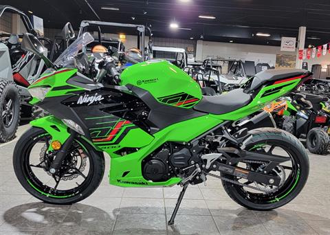 2023 Kawasaki Ninja 400 KRT Edition in Salinas, California - Photo 3